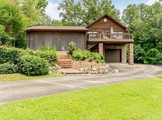 100 S Darby Dr, Eclectic, AL 36024