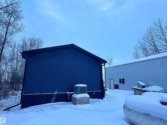 5th image of 61211 Range Rd #265