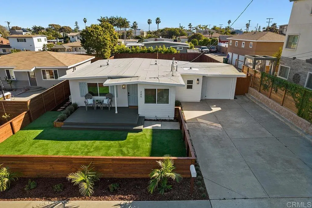 3 bed, 1138 sqft, $8,500 — Photo 4