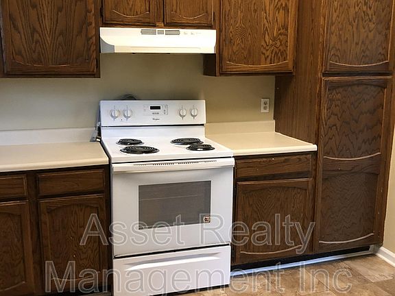 3rd image of 5101 Garden Meadow Dr