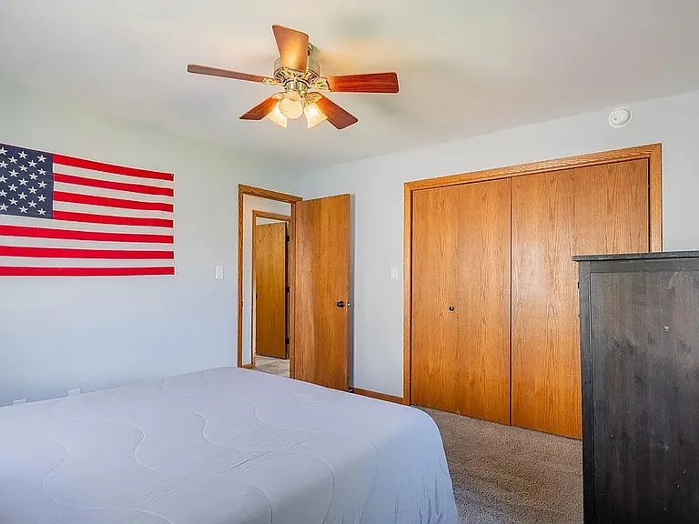 8124 Robertson Pl — Photo 2