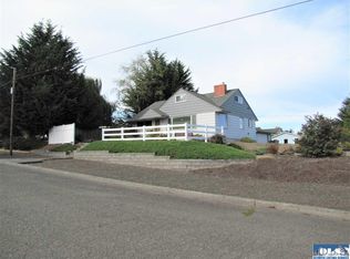 905 W 11th St, Port Angeles, WA 98363