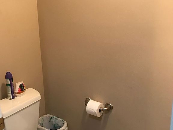 5th image of 12 Cedar Ave