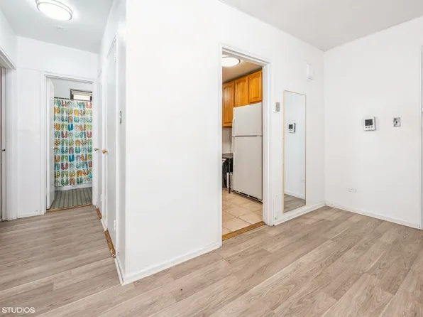 745 East 231st Street image 4 of 17