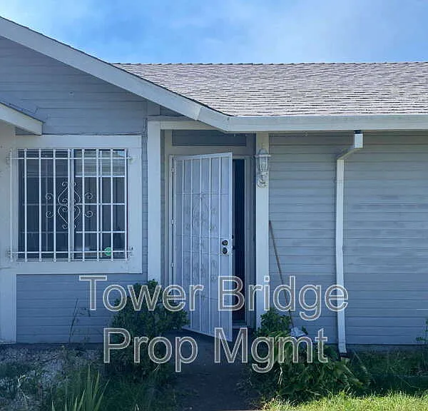 4068 Fawn Cir — Photo 3