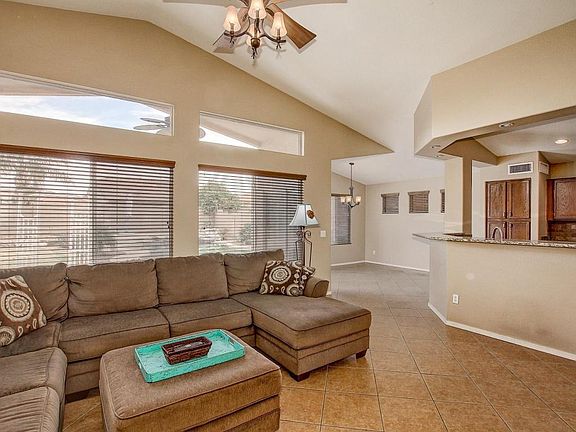3rd image of 11350 E Des Moines Cir