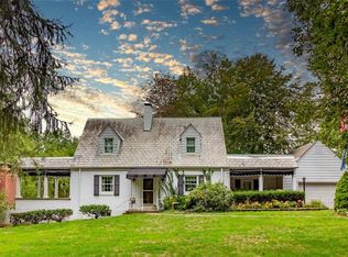 3108 Hillcrest Rd, Bethel Park, PA 15102