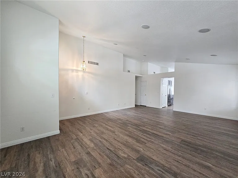 1909 Scenic Sunrise Dr — Photo 3