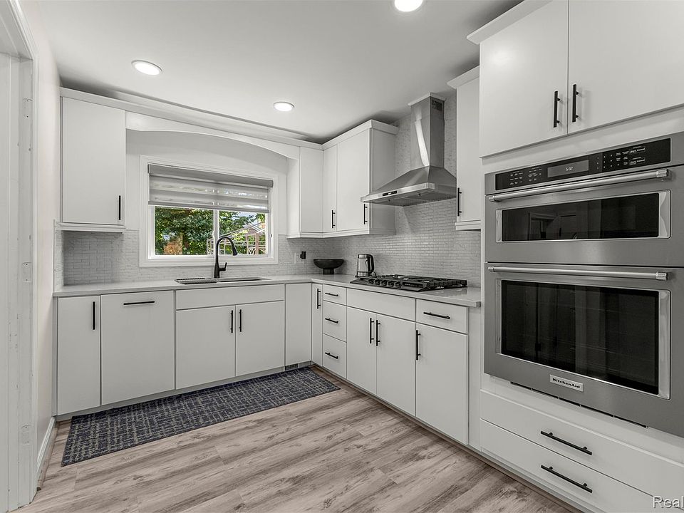 8422 Winston Ln, photo 15