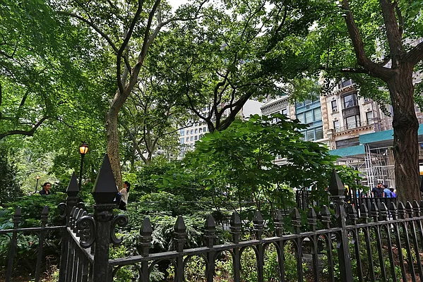 Sold by Corcoran | media 28