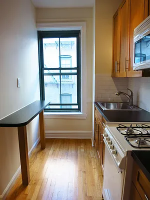 Rented by City & Suburban | media 25