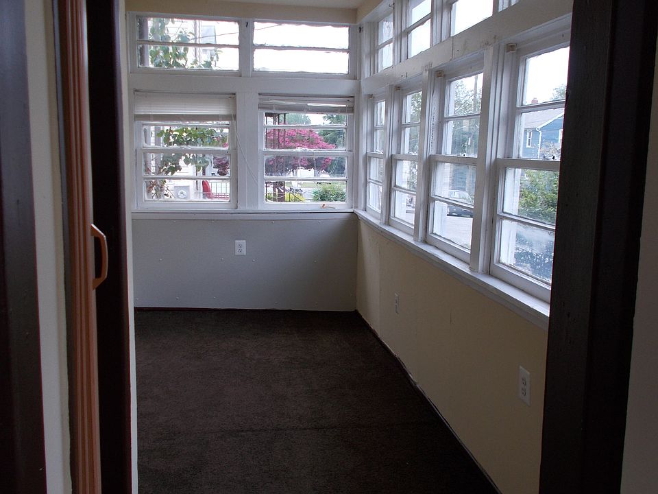 1723-B Hall Ave (1)_11012018
