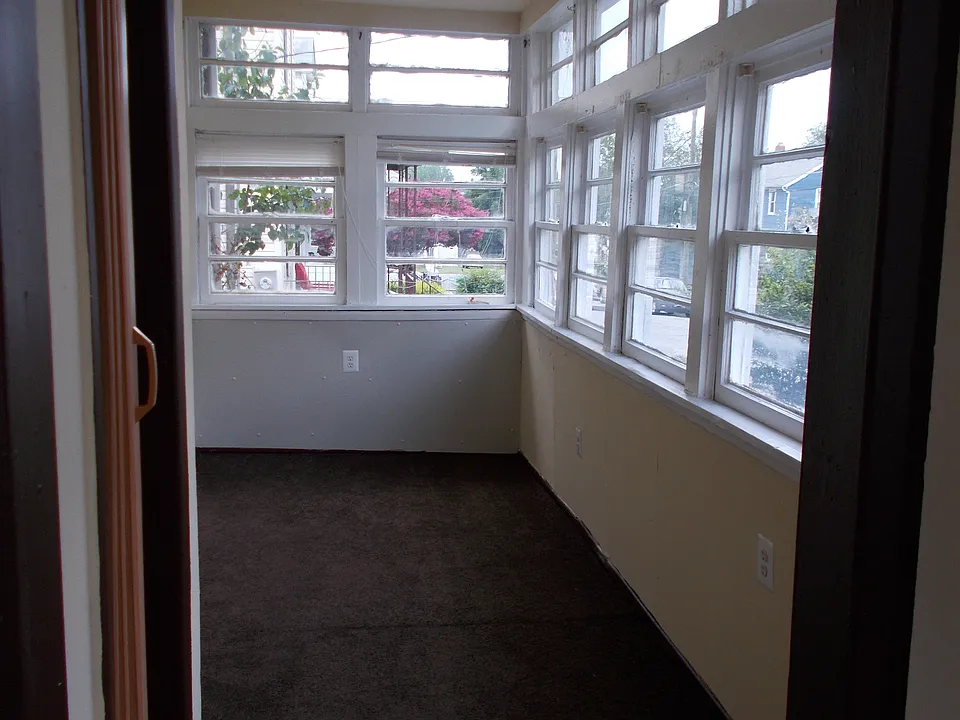 1723-B Hall Ave (1)_11012018