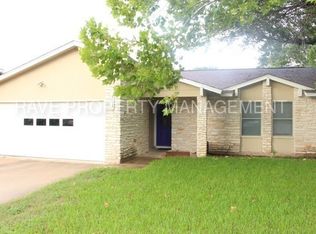 404 Arrow Head, Round Rock, TX 78681