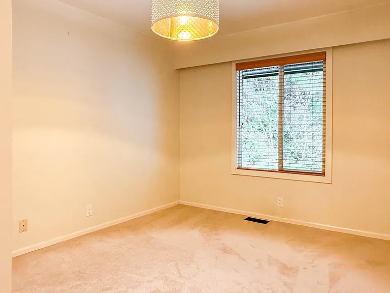 1530 McNair Dr — Photo 26