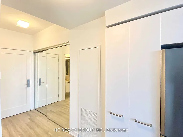 28 Wellesley St E #3508 — Photo 3