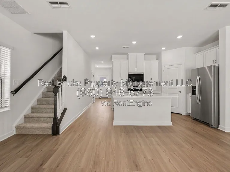 3125 Ophelia Aly — Photo 12
