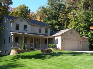 296 Deerfield Ct, Valparaiso, IN 46383