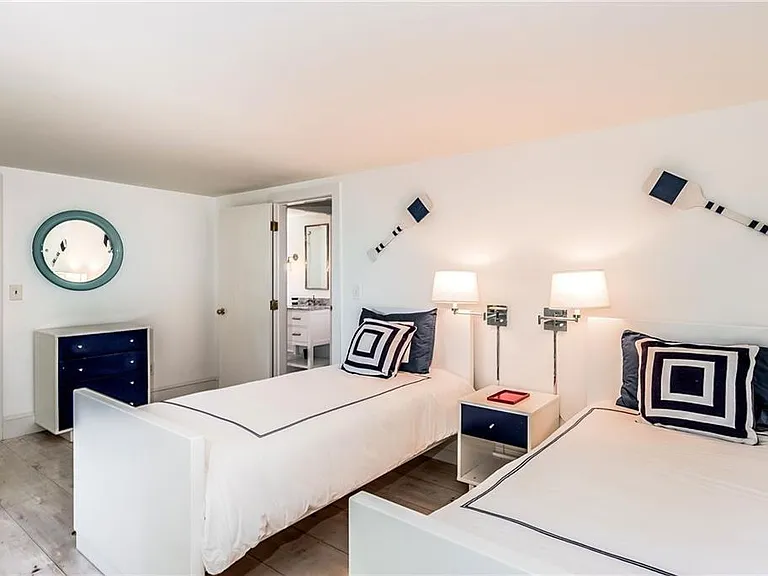 181 Ocean Ave — Photo 34