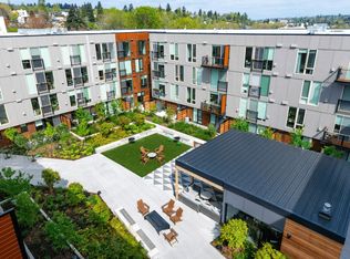 Arlo, Seattle, WA 98118