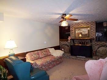 5th image of 3409 Leawood Dr