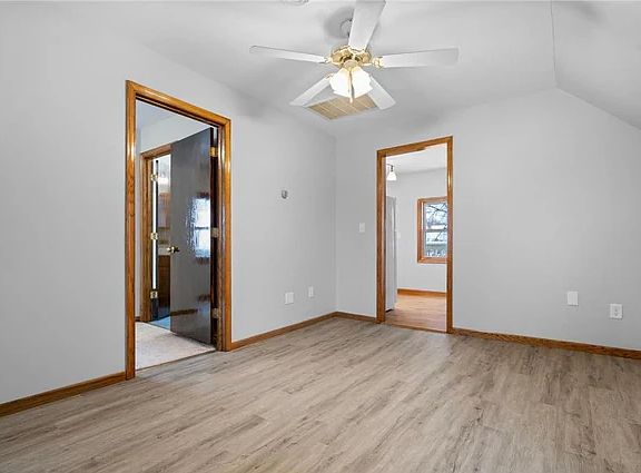 3rd image of 1067 Hatch Ave Unit 2