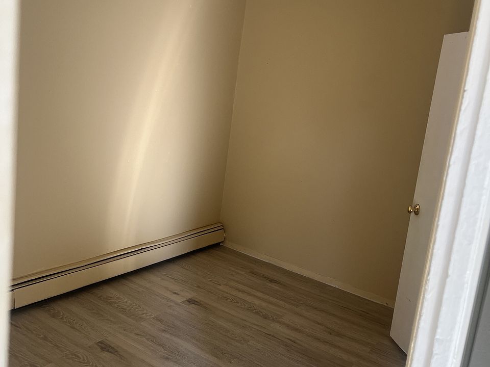 ROOM 1 off Kitchen