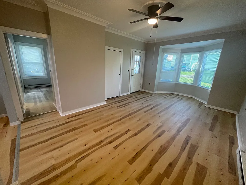 9 Daniels Ave