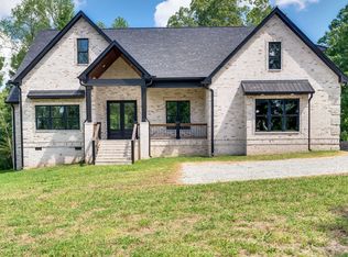 10015 Charleston Dr, Lyles, TN 37098