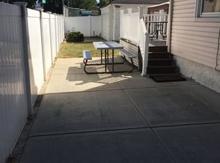 9732 135th Rd, Ozone Park, NY 11417