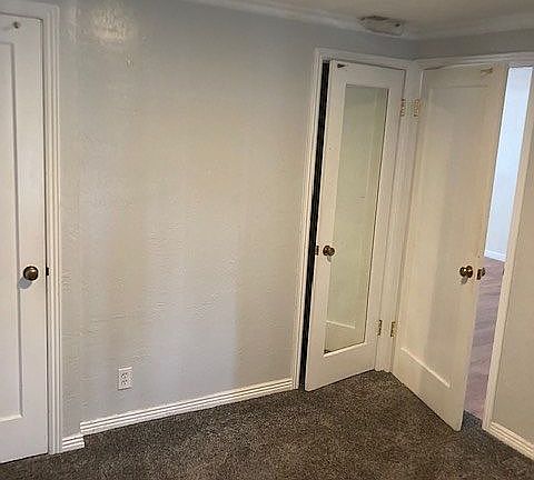 3rd image of 76 E Pinehurst Ave