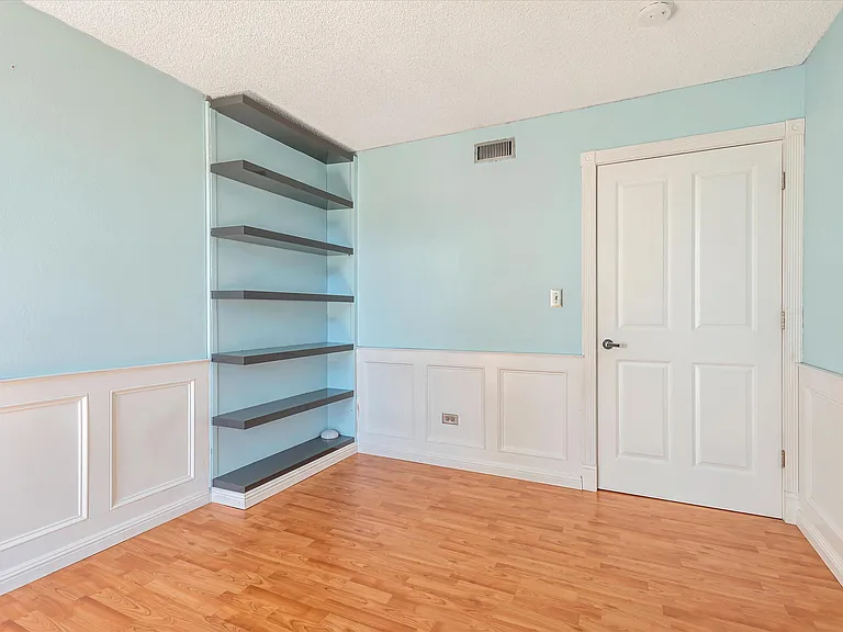 651 Port Dr #208 — Photo 28