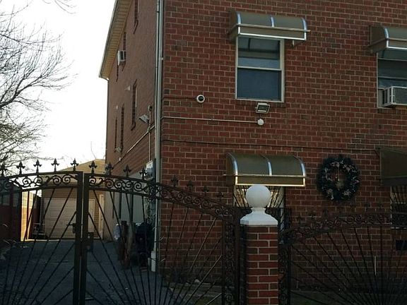 2nd image of 726 Cranford Ave
