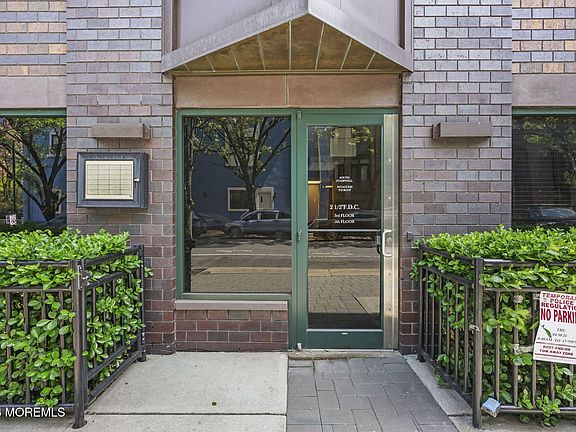 5th image of 87 Jackson Street #4B