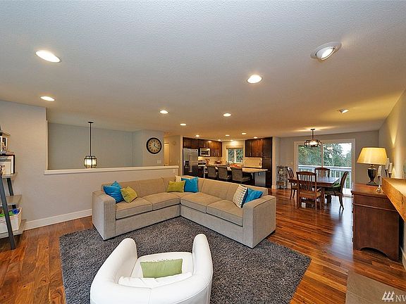 5th image of 20916 NE 44th St