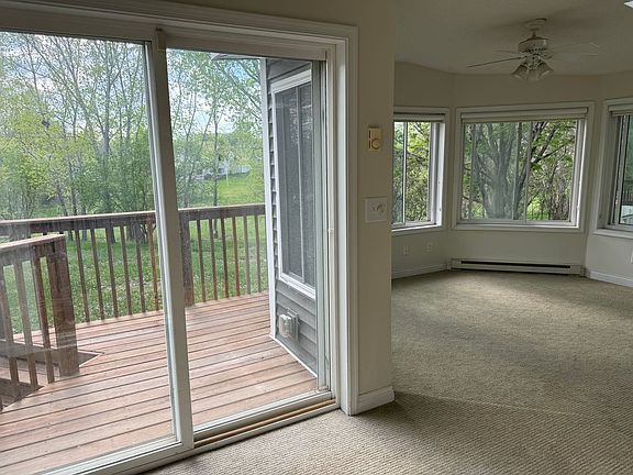 3rd image of 8723 Douglas Dr N