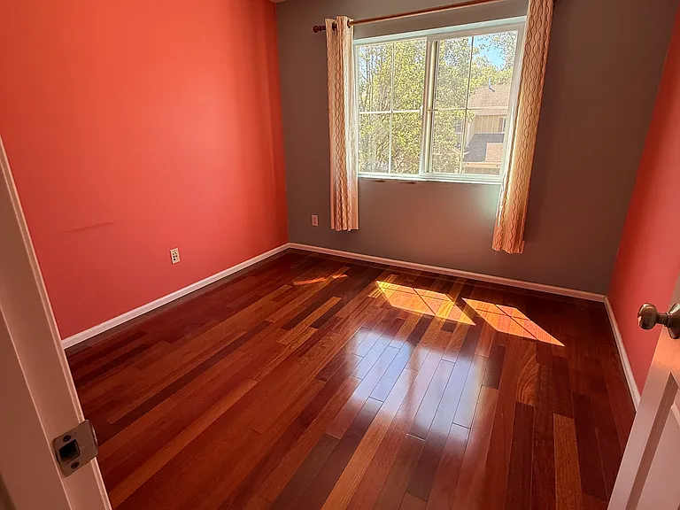 6023 Discovery St E — Photo 20
