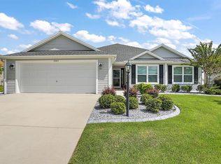 3263 Sennett Cir, Oxford, FL 34484