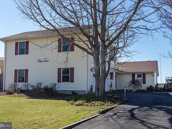 4th image of 200 Beachside Dr