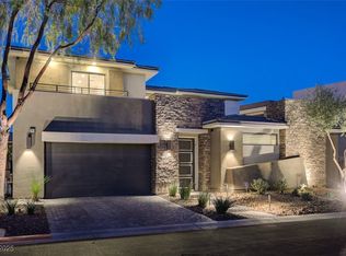 68 Grey Feather Dr, Las Vegas, NV 89135