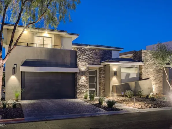 68 Grey Feather Dr, Las Vegas, NV 89135