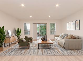 500 Kirkland Ave APT B6, Kirkland, WA 98033