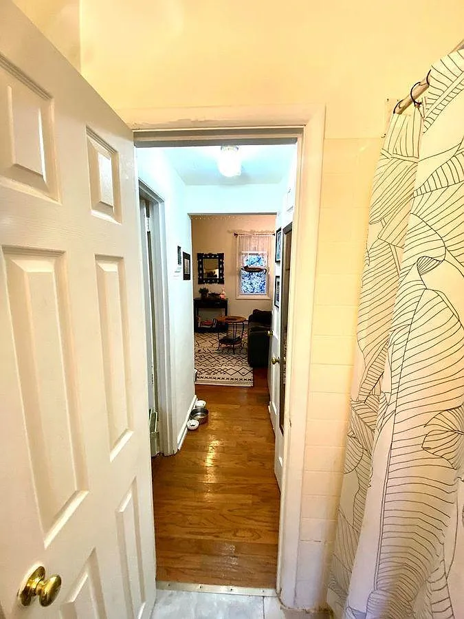 713 Wallace St — Photo 3