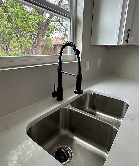 114 Yuma St — Photo 12