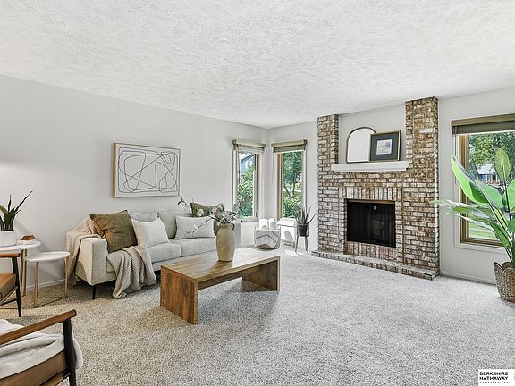 5th image of 823 Tara Rd