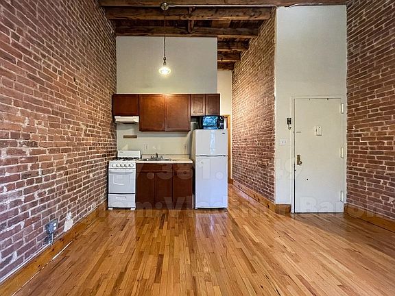 3rd image of 788 Park Pl APT 14F