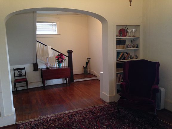2nd image of 411 W 2nd St