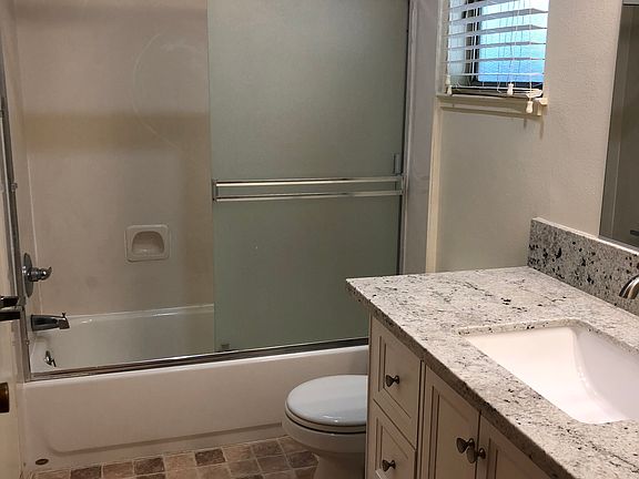 2nd image of 617 11th St #617
