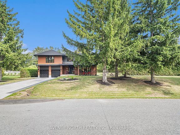 3rd image of 19 Newland Dr