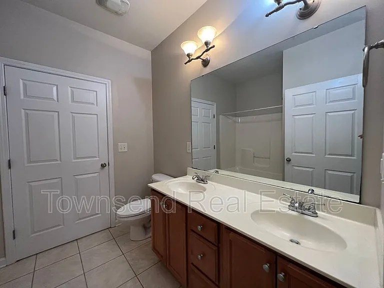 621 Marshtree Ln #107 — Photo 3